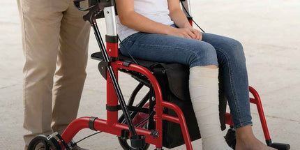 2-in-1 Foldable Aluminium Rollator Walker with Seat, Adjustable Handles, Storage Bag, 136kg Capacity(97x85x95cm)