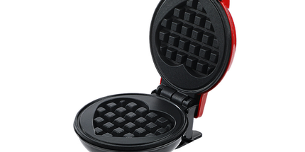 420W Mini Portable Electric Waffle Maker,  ideal for home breakfast, pancake & dessert baking（Red heart）