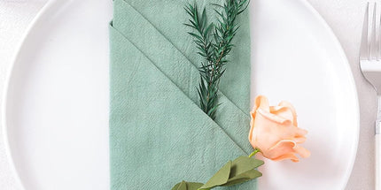Cotton Linen Napkins Bulk 17"x17" Stonewashed Cloth Dinner Napkins Rustic Thick Table Napkins for Fall Thanksgiving Christmas Party Wedding Decoration (Set of 4, Sage) Terracotta