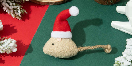 Catnip Toys Interactive Toy Christmas Hat Costume Plush Mouse Shaped Cat Toys for Cat Kitten Indoor C