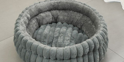 Large Removable Faux Rabbit Fur Round Pet Bed, Thick Cushion Moisture-Proof All Season Pet Rest Bed, Grey, Size 2XL, 35.43x35.43x7.87in