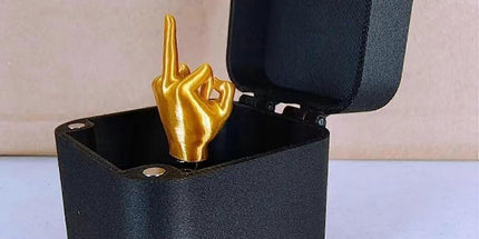 Middle Finger Surprise Gift Box, Funny Pop Up Surprise Gift Box, Christmas Halloween Novelty Fun Prank Gift for Office Desk Decor Home Dcor - JA
