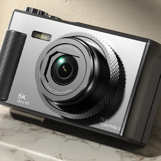 5K Digital Camera 18X Zoom Flip Screen Shoot Camera 64GB Memory Card-Black