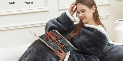 Cozy Wearable Heated Blanket with Sleeves and Foot Pocket – Reversible Fleece & Sherpa, Adjustable Temperature & Timer, Perfect for Sofa, Desk, Bed, Indoor Use (Grey)