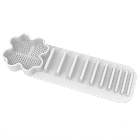 Multi-Functional Silicone Makeup Brush Holder and Cleaning Pad That Sticks to Mirrors, Tiles, and Smooth Surfaces for Quick Washing, Organized Storage, and No-Mess Drip-Drying Beauty Tools (Black)