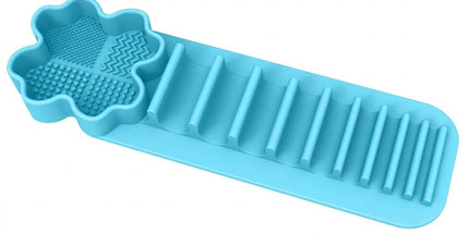 Multi-Functional Silicone Makeup Brush Holder and Cleaning Pad That Sticks to Mirrors, Tiles, and Smooth Surfaces for Quick Washing, Organized Storage, and No-Mess Drip-Drying Beauty Tools (Blue)