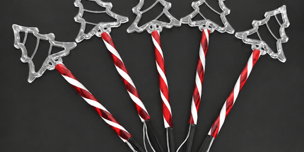 Solar-Powered Christmas Tree Stake Lights with Red-White Spiral Poles, Emitting a Warm White Glow - Perfect Outdoor Decoration for Garden, Lawn, Yard, Pathway, Snowy Landscape During the Holiday Season (Transparent, 3PCS)