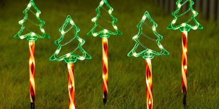Solar-Powered Christmas Tree Stake Lights with Red-White Spiral Poles, Emitting a Warm White Glow - Perfect Outdoor Decoration for Garden, Lawn, Yard, Pathway, Snowy Landscape During the Holiday Season (Transparent, 3PCS)