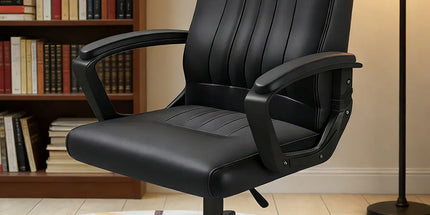 Swivel Office Chair Adjustable Height Padded Seat Computer Chair With Wheels