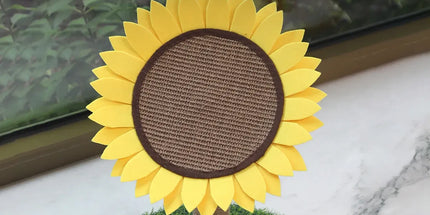 Sunflower Shaped Cat Scratcher Cat Tree Non-Shedding Durable Cardboard Material