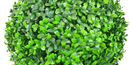 Medium Green Leaf Buxus Topiary Ball UV Resistant 28cm