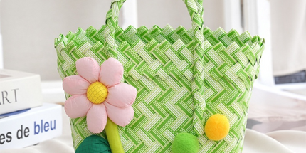 Handwoven Fresh PP Tote Bag with Upright Square Structure & Flower Deco, Durable Mini Spring Picnic Basket and Favour Handbag 16x16x9cm, Green White Contrastion
