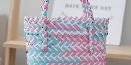 Handwoven Fresh PP Tote Bag with Upright Square Structure & Flower Deco, Durable Mini Spring Picnic Basket and Favour Handbag 16x16x9cm, Pink Blue Contrastion