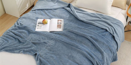 200 x 360cm Blue and Grey Pineapple Grid Plush Sofa Blanket for 4 Seater - Soft Thick Flannel Jacquard Throw, Fade Resistent & Machine Washable, Lightweight Travel and Spring Summer Bedding Tyack eCommerce Solutions